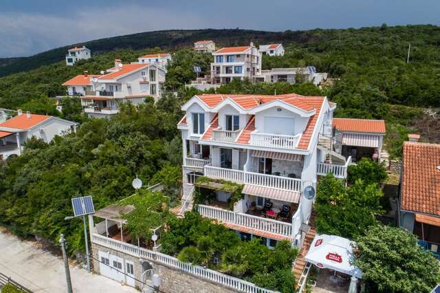 Апартаменты Sea Oasis Apartments - Milosevic Тиват-5